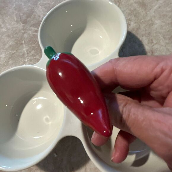 Faux NORA FLEMING Chili Pepper Plate Decoration - Picture 4 of 5